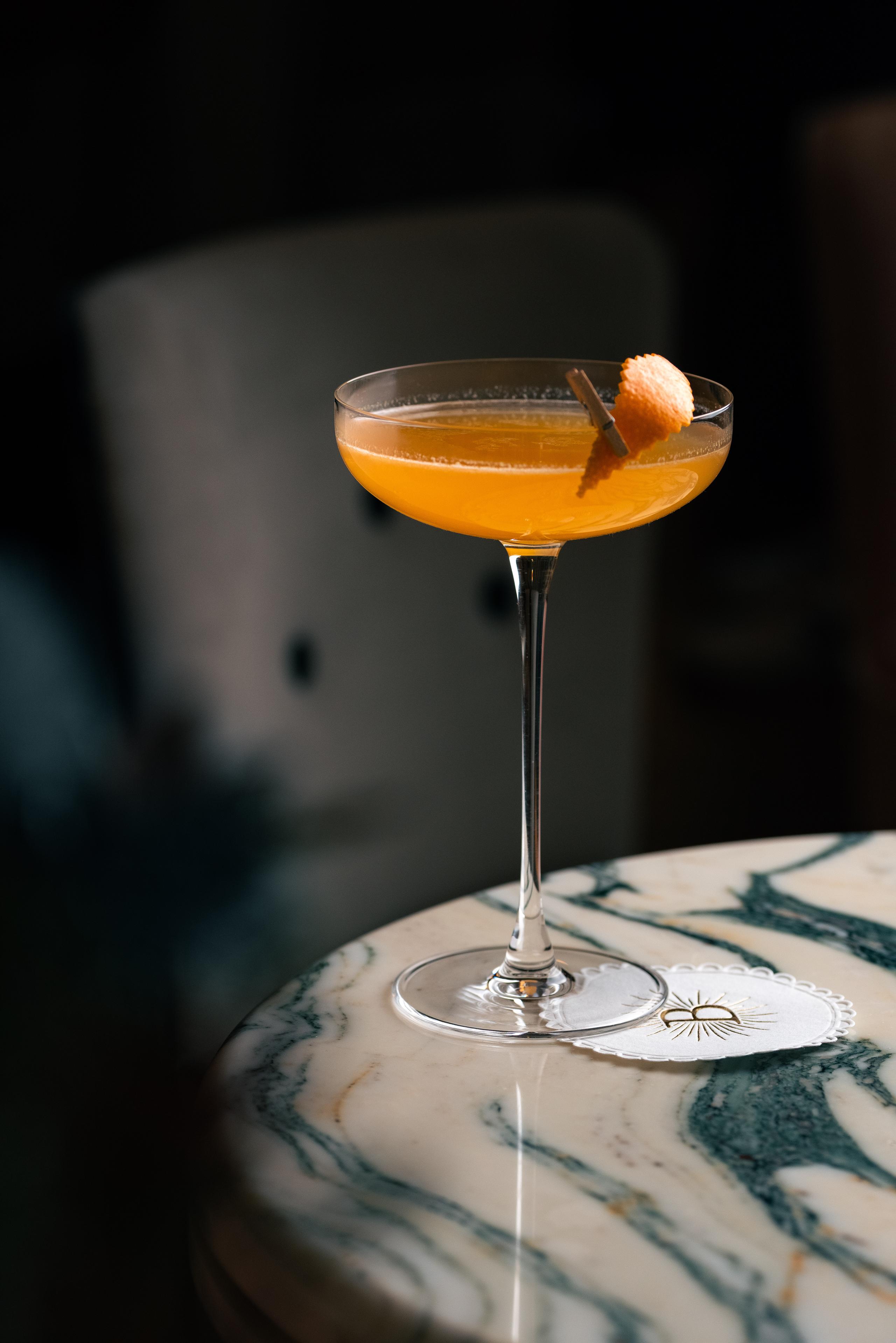 Baylon Cocktail Bar & Bistrot